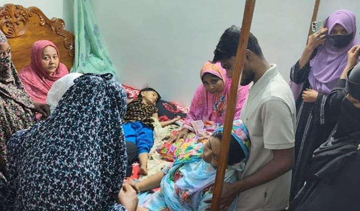 ‘আমার বাচ্চাটাকে কেন এতিম করল’