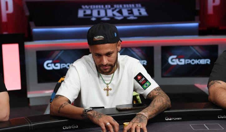 মাঠের বাইরে বিতর্কে নেইমার: ম্যাচ মিস করে ২৪ ঘণ্টা অনলাইন পোকার!