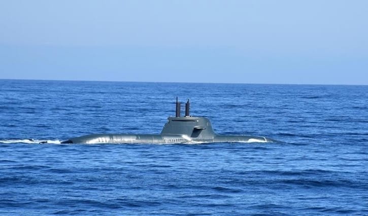 ইরানকে লক্ষ্য করে আরব সাগরে টমাহক ক্ষেপণাস্ত্রবাহী ব্রিটিশ সাবমেরিন