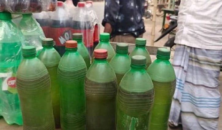 বোতলে পেট্রোল, লিটার ৩০০ টাকা