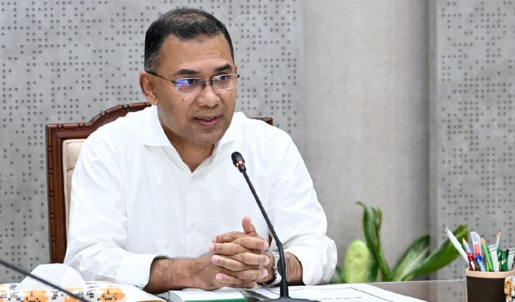 ঈদের পর প্রথম কর্মদিবসে সচিবালয়ে অফিস করলেন প্রধানমন্ত্রী