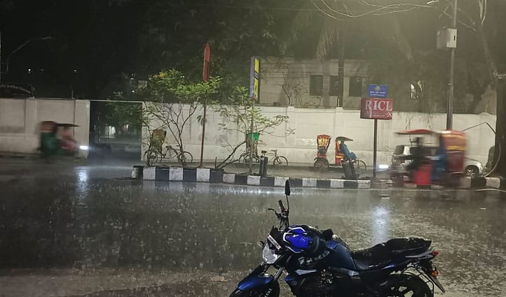 রাজধানীতে স্বস্তির বৃষ্টি