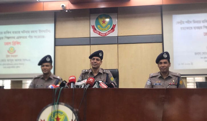 শীর্ষ সন্ত্রাসী সাজিদের নি‌র্দে‌শে খুন করা হয় টিকটকার রাকিবুল‌কে: পুলিশ