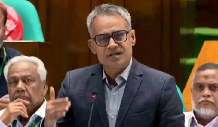 শিগগিরই এসি ও মিনিবাসের ভাড়া নির্ধারণ করা হবে: সড়কমন্ত্রী