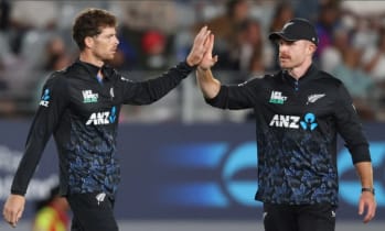 ফার্গুসনের কিপটে বোলিংয়ে এগিয়ে গেল নিউ জিল্যান্ড