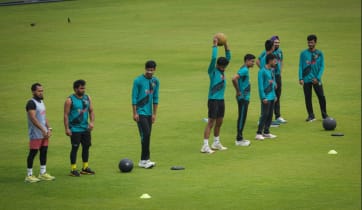 দীর্ঘ পরিকল্পনায় স্কোয়াড বড় করে চলছে প্রস্তুতি