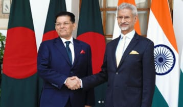 বাংলাদেশের নতুন সরকারের সঙ্গে গঠনমূলকভাবে কাজ করতে চায় ভারত