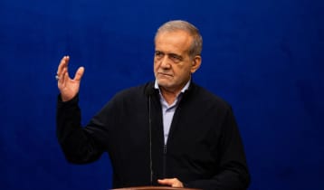 হাত এখনো বন্দুকের ট্রিগারে রয়েছে: ইরান