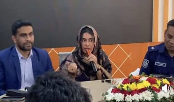 এমপি পত্নীর উপস্থিতিতে সভা, ইউএনও-এসিল্যান্ড বদলি