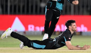 বাংলাদেশ সফরে ছিটকে গেলেন ক্লার্ক, ডাক পেলেন লিস্টার