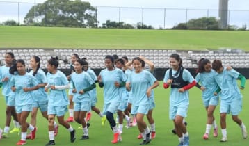 গোছানো প্রস্তুতিতে চীনের বিপক্ষে আত্মবিশ্বাসী নারী ফুটবল দল