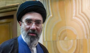 এখনো চুপ ইরানের নতুন সর্বোচ্চ নেতা