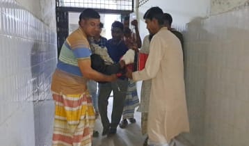 চাটমোহরে দুর্বৃত্তদের গুলিতে আহত ২