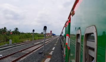 ঢাকা-নড়াইল-খুলনা ও ঢাকা-নড়াইল-বেনাপোল, এক ট্রেনই ভরসা