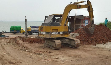 পাটুরিয়ায় পন্টুনে ধীরগতি, ভোগান্তি 