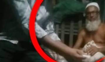পটুয়াখালীতে ইউপি চেয়ারম্যানের টাকা নেওয়ার ভিডিও ভাইরাল