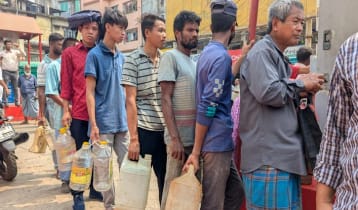 রাঙামাটির পাম্পগুলোতে উপচে পড়া ভিড়