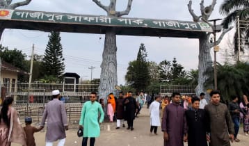 ঈদের ছুটিতে সাফারি পার্কে জনস্রোত