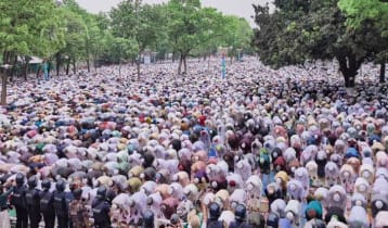 শোলাকিয়ায় ১৯৯তম ঈদ জামাতে বিশ্বে শান্তি কামনা