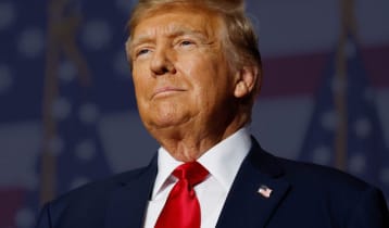 ইরানে হামলা চালিয়ে বিশ্বকে অনুগ্রহ করেছে যুক্তরাষ্ট্র: ট্রাম্প