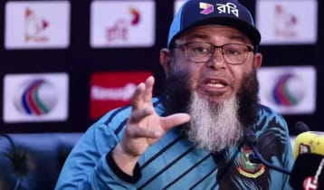 মিরাজ কোনো ভুল করেননি: মুশতাক আহমেদ
