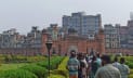 লালবাগ কেল্লায় দর্শনার্থীদের ভিড় 