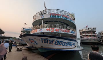 ট্রলারে ধাক্কা, প্রিন্স আওলাদ-৭ এর রুট পারমিট স্থগিত