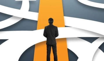 মানুষ কেন সব সময় সঠিক সিদ্ধান্ত নিতে পারে না?