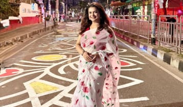 রাতে ভবঘুরের মতো ঢাকা শহর ঘুরে আলপনা দেখেছি: শনবম ফারিয়া