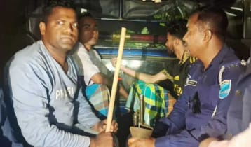 পুলিশের ওপর হামলা চালিয়ে আসামি ছিনতাই