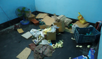 ঝিনাইদহে নকল প্রসাধনী তৈরির কারখানায় র‌্যাবের অভিযান