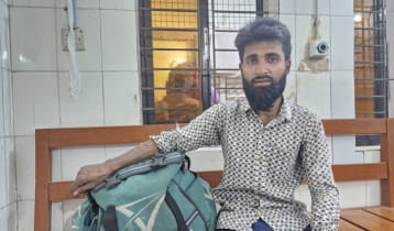 কুরিয়ার কর্মীকে ছুরিকাঘাত করে ৮৫ হাজার টাকা ছিনতাই