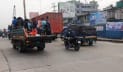 ঝুঁকি নিয়ে খোলা ট্রাকে ঘরে ফিরছে মানুষ, ভাড়ায় নেই স্বস্তি