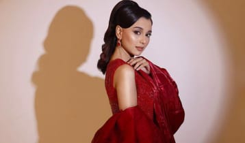 ছোটবেলায় ঈদ সালামি নিয়ে কাড়াকাড়ি করতাম: সাবিলা নূর