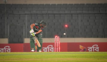 ব্যাট-বলে পাকিস্তানের আধিপত্যে এলোমেলো বাংলাদেশ