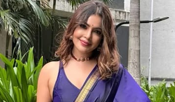 অভিনেত্রীর রহস্যজনক মৃত্যু