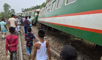 নীলসাগর এক্সপ্রেস লাইনচ্যুত: সহকারী স্টেশন মাস্টার সাময়িক বরখাস্ত