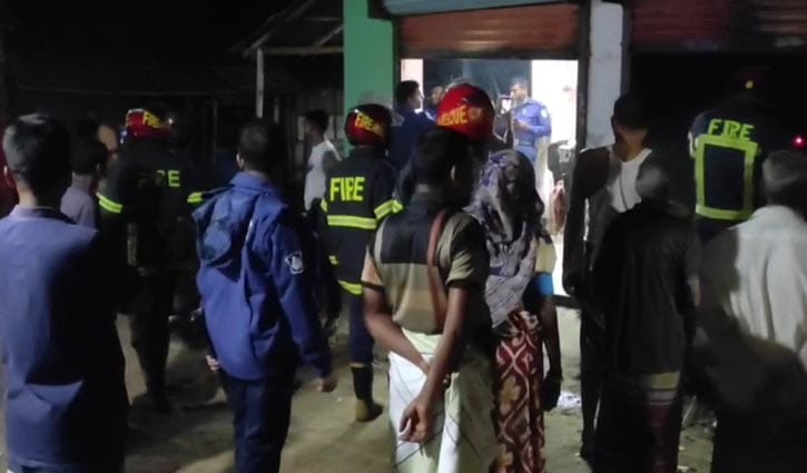 তালায় বিএনপি কার্যালয়ে আগুন দেওয়ার অভিযোগ