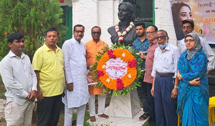 পাবনায় পৈতৃক বাড়িতে সুচিত্রা সেনের জন্মবার্ষিকী উদযাপন