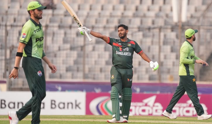 অপেক্ষার প্রহর পেরিয়ে তানজিদের সেঞ্চুরি