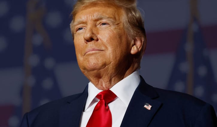 ইরানে হামলা চালিয়ে বিশ্বকে অনুগ্রহ করেছে যুক্তরাষ্ট্র: ট্রাম্প