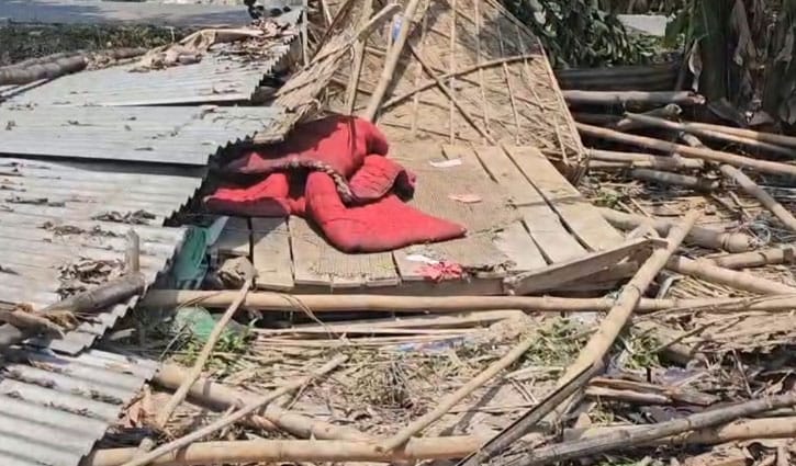 ঝড়ে ভেঙে পড়ল দোকানঘর, বৃদ্ধের মৃত্যু