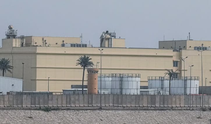 ইরাকে মার্কিন দূতাবাসে হামলায় বিমান প্রতিরক্ষা ব্যবস্থা ক্ষতিগ্রস্ত