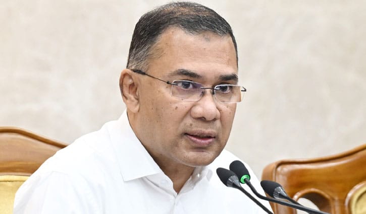 প্রধানমন্ত্রীকে অভিনন্দন জানানো বিজ্ঞাপন দ্রুত অপসারণের নির্দেশ