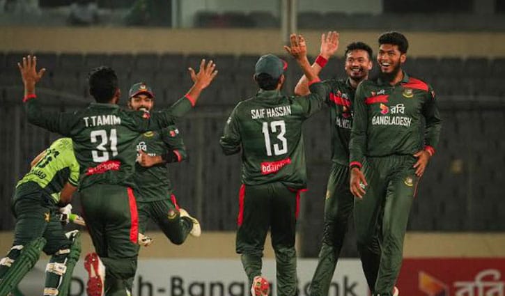 ‘ওয়াইড বলে’ বাংলাদেশ কেন রিভিউ নিয়েছিল?