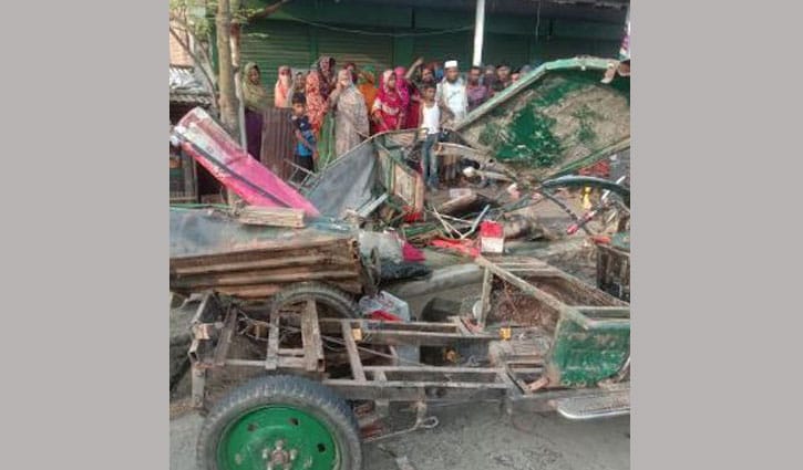 নাটোরে ট্রাকচাপায় ইজিবাইকের ২ যাত্রী নিহত