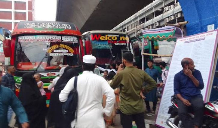 ঈদের তৃতীয় দিনেও ঢাকা ছাড়ছেন অনেকে 