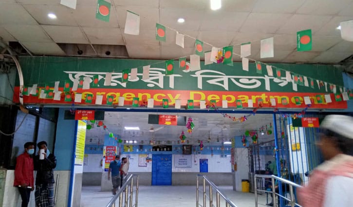 উত্তরায় বাসের ধাক্কায় অটোরিকশাচালকের মৃত্যু