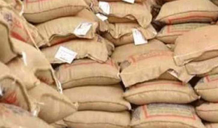 চাঁপাইনবাবগঞ্জে ঈদের আগে ভিজিএফ চাল পাচ্ছে ২ লাখ পরিবার