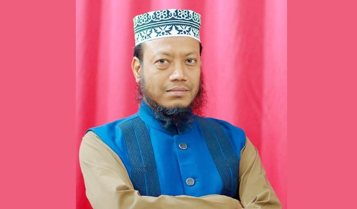 সিরাজগঞ্জে মুফতি আমির হামজার বিরুদ্ধে মামলা, সমন জারি